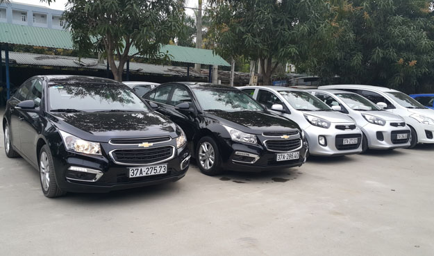 Những kinh nghiệm không thể bỏ qua khi thuê xe ô tô tự lái